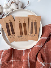 Load image into Gallery viewer, Bruma Brown Leather Bar Earrings