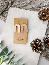 Load image into Gallery viewer, Copper Rose Gold Leather Arch Earrings