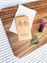 Load image into Gallery viewer, Brass Art Deco Shell Earrings