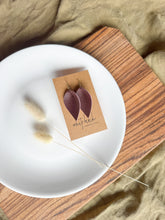 Load image into Gallery viewer, Coffee Brown Leather Leaf Earring