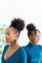 Load image into Gallery viewer, Emerald Green Leather Leaf Earrings.