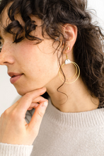 Load image into Gallery viewer, Distressed Beige Leather & Brass Circles Earrings
