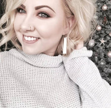 Load image into Gallery viewer, bar shaped white leather earrings