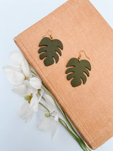 Load image into Gallery viewer, Monstera Leaf Shape Green Leather Earrings