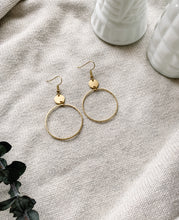 Load image into Gallery viewer, Brass Deco Circle Earrings