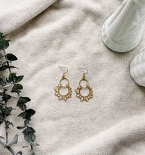 Load image into Gallery viewer, Brass Sunflower Earrings