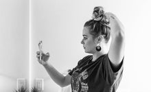 Load image into Gallery viewer, Brown Leather Disc & Small Brass Disc Dangle Earrings