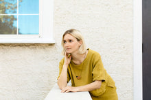 Load image into Gallery viewer, Geometric Brown & Teal Leather Necklace