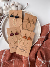 Load image into Gallery viewer, Distressed Camel Leather &amp; Brass Circle Earrings
