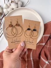 Load image into Gallery viewer, Distressed Brown Leather &amp; Brass Circles Earrings
