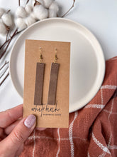 Load image into Gallery viewer, Bruma Brown Leather Bar Earrings
