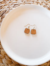 Load image into Gallery viewer, *SALE* Small Wooden Square With Raw Brass Hooks
