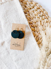 Load image into Gallery viewer, Smooth Black Geometric Crescent Earrings
