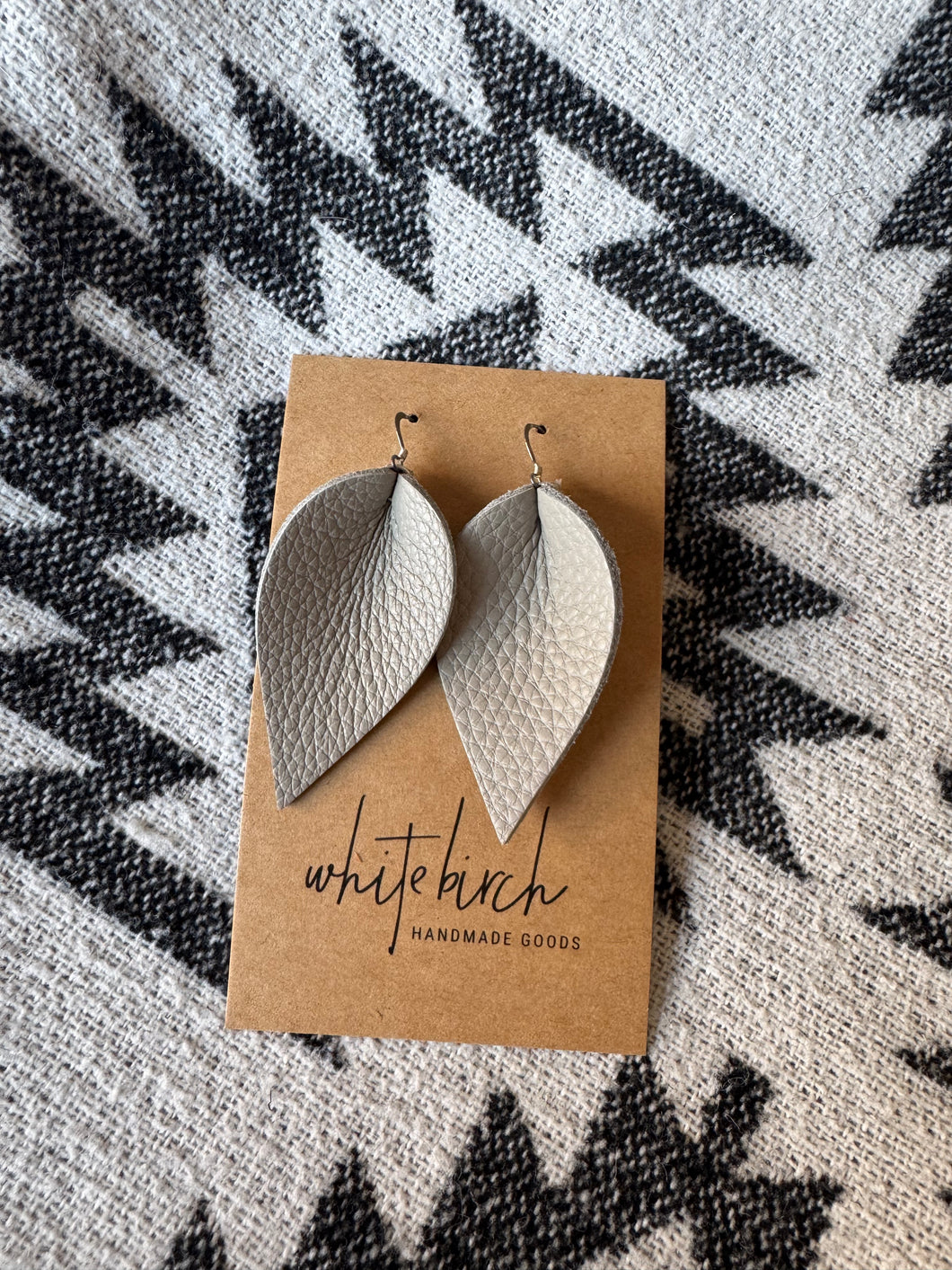 *SALE* Grey Leather Small Leaf With Silver Hooks