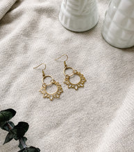 Load image into Gallery viewer, Brass Sunflower Earrings
